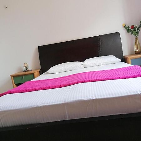 Athinas Apartment Near Acropoli And Monastiraki Metro Atenas Exterior foto